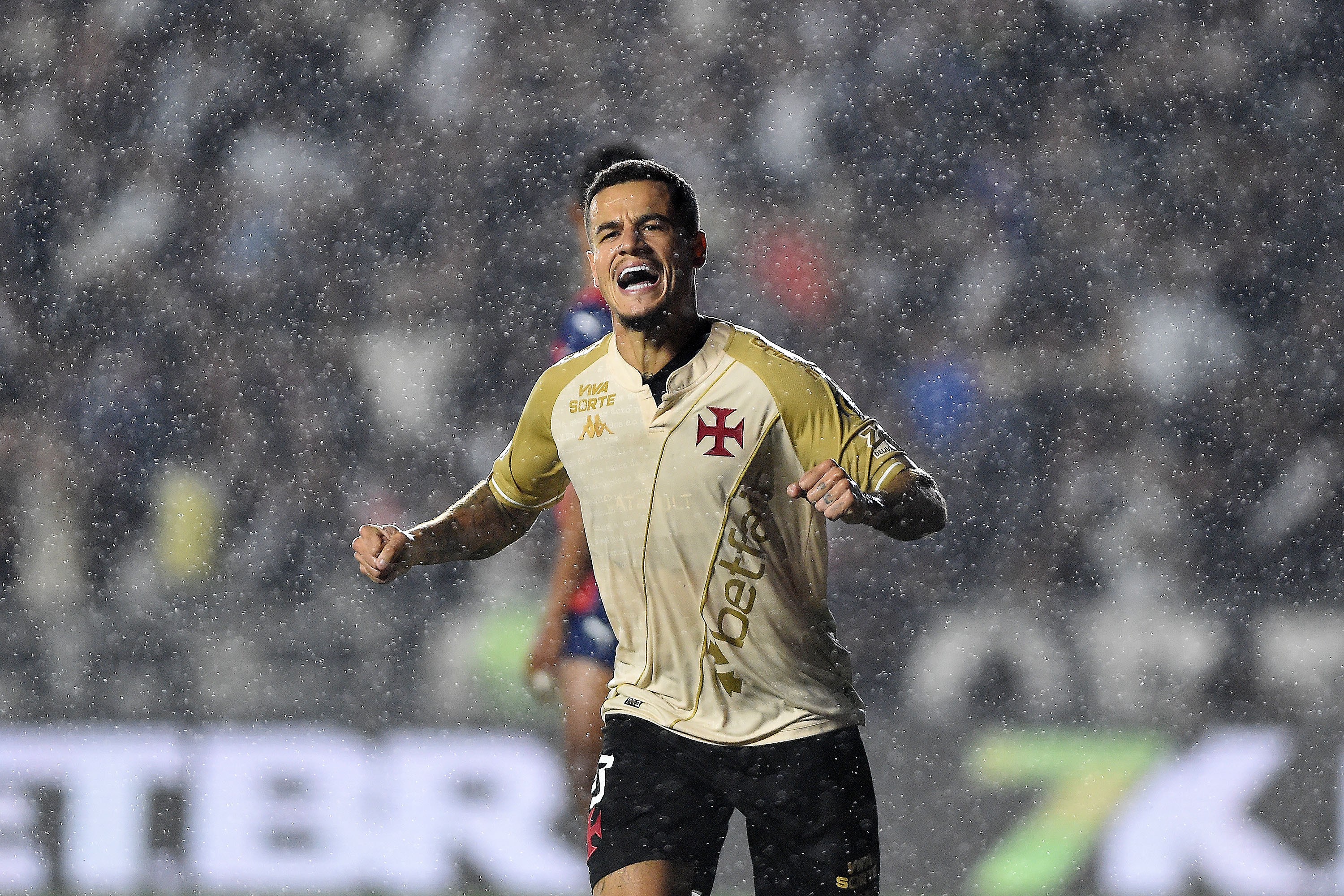 Seleção? No Vasco, Coutinho tem mais gols e assistências do que na última vez que foi convocado
