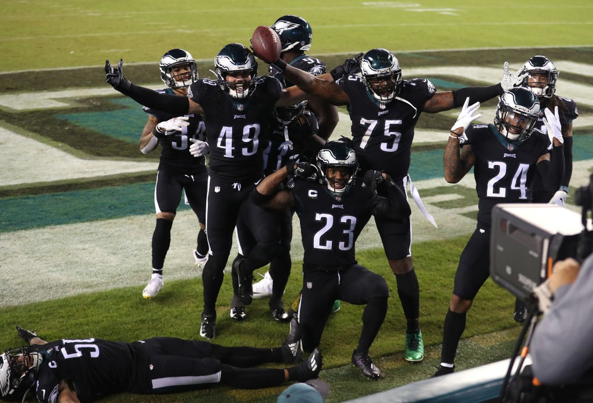Eagles dão o bote no fim e viram em casa sobre os Giants pela abertura