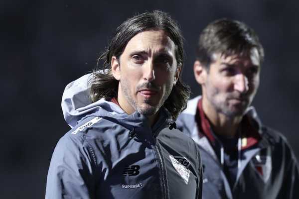 Zubeldía reconhece movimentações do São Paulo e valoriza uso de jogadores da base