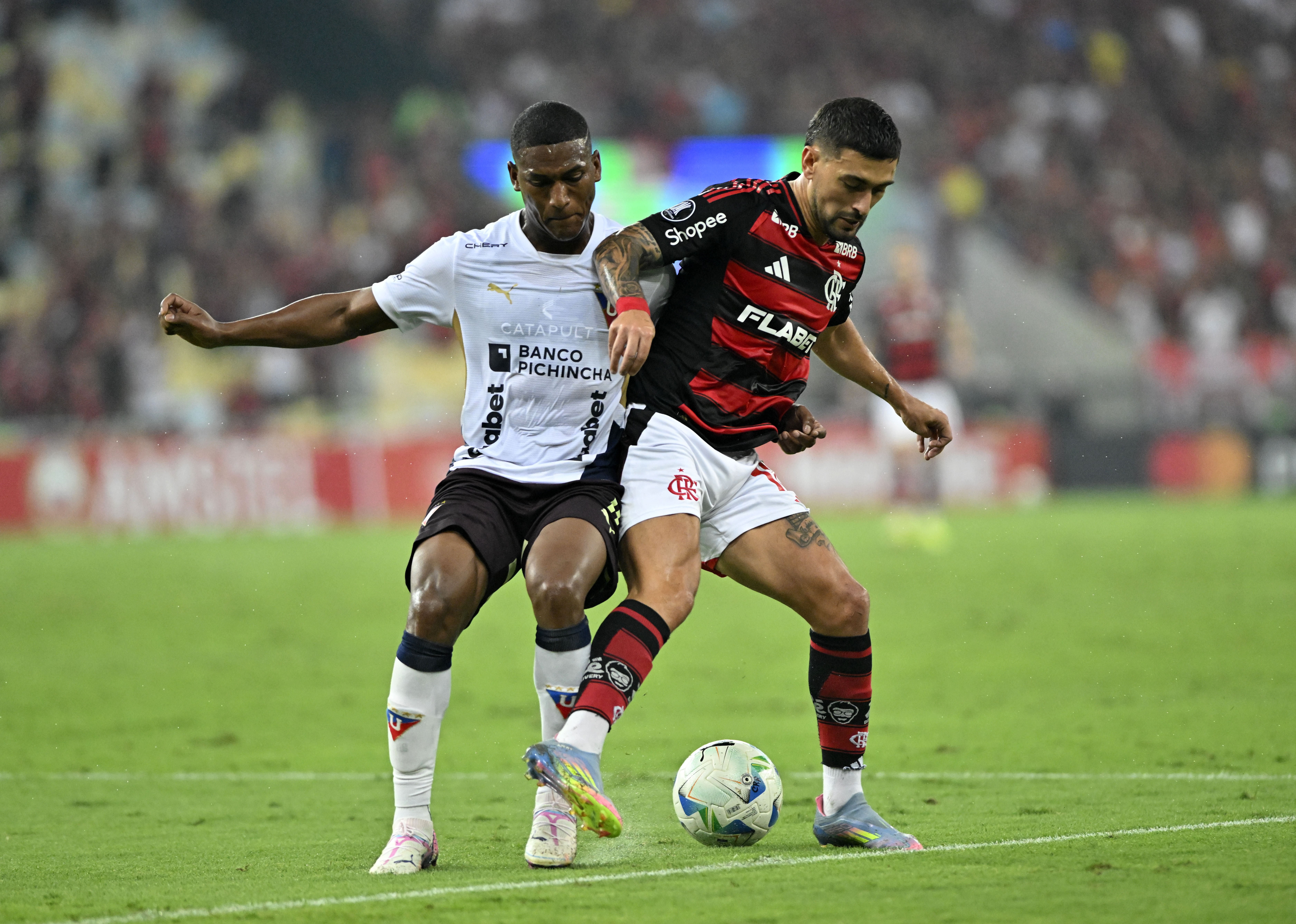 Flamengo precisa de vitória para avançar às oitavas da Libertadores.