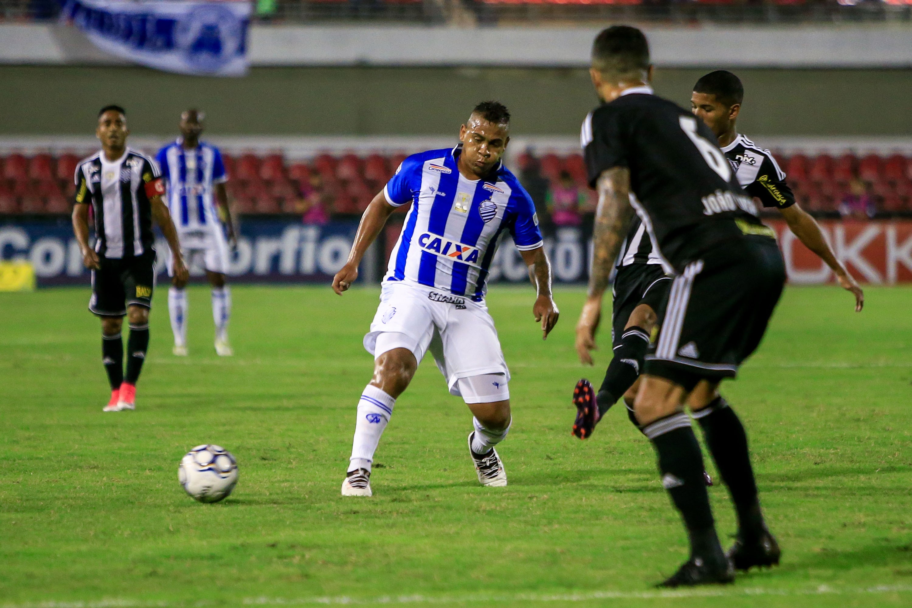 Camisas 10 da seleção brasileira nas Copas - 22/05/2018 - Copa do