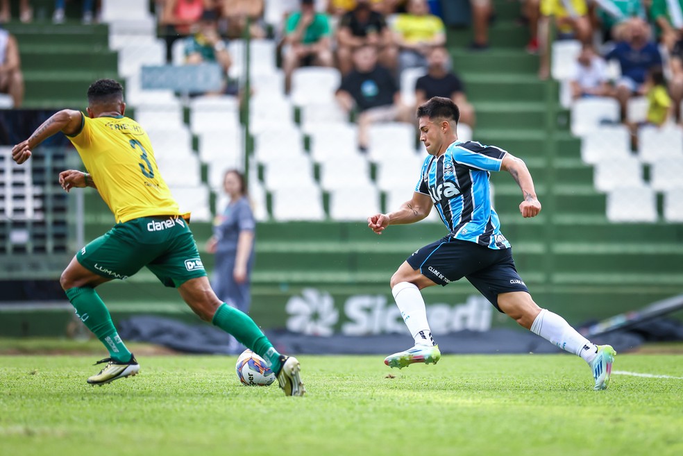 Aravena atuou por 34 minutos contra o Ypiranga