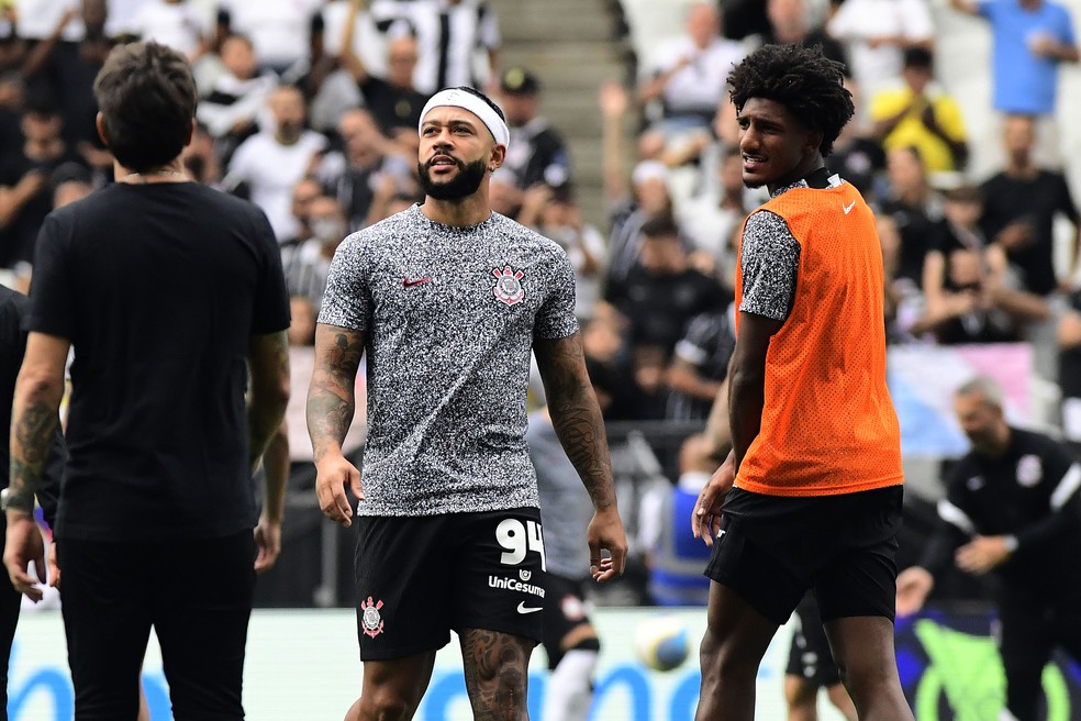 Corinthians espera ter Memphis e Talles Magno praticamente 100% depois da Data Fifa  — Foto: Marcos Ribolli