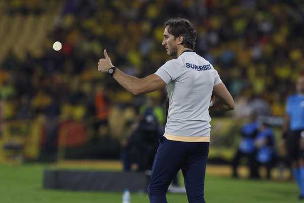 Zubeldía destaca desempenho positivo do São Paulo em jogo fora de casa.