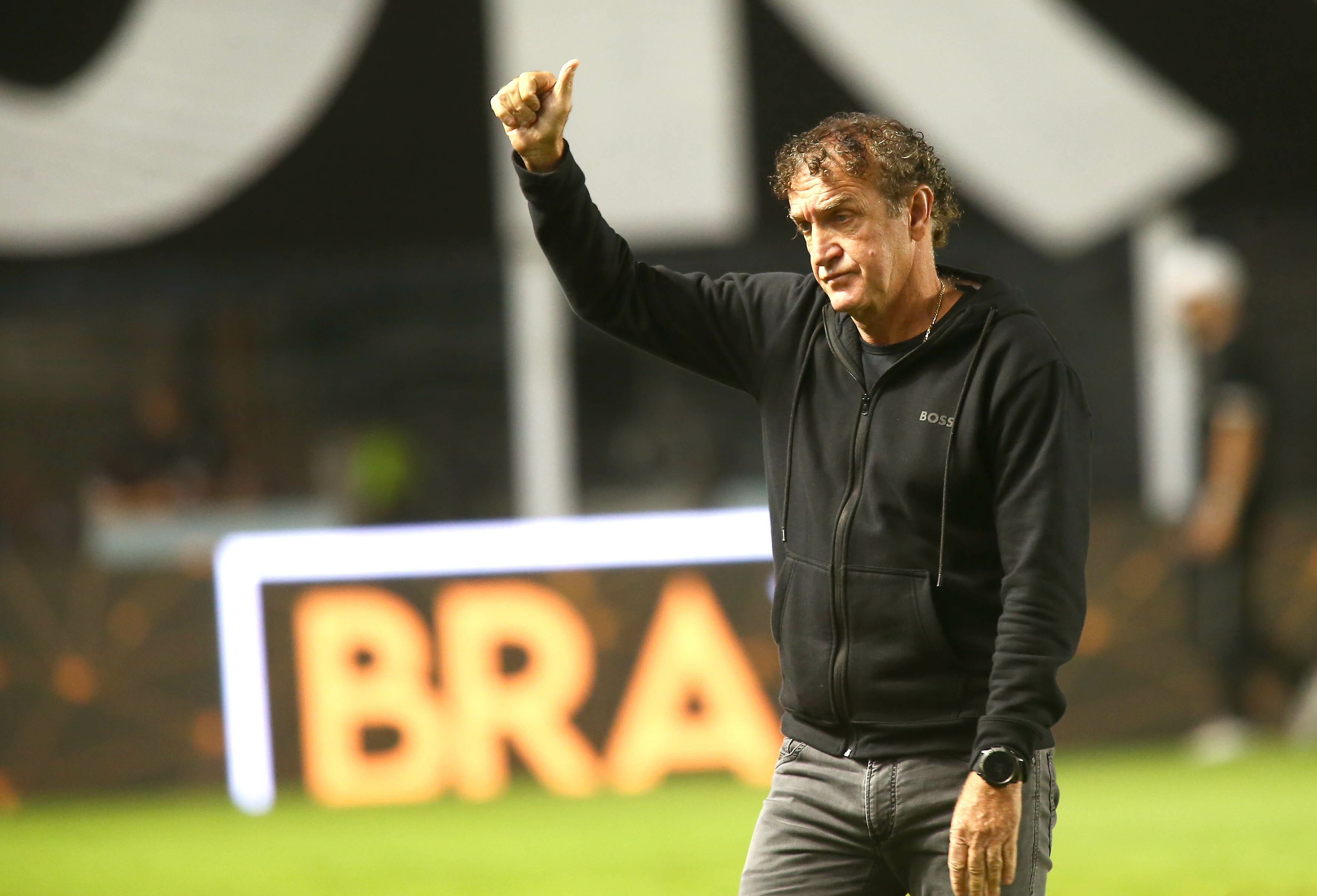 Cover image for Gabigol: Cuca revela pedido de desculpas por expulsão no Santos