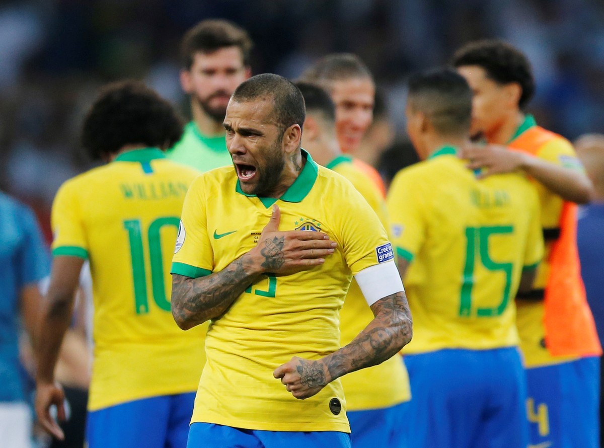 Brasil mantém tradição e não perde jogo na estreia da Copa desde 1934