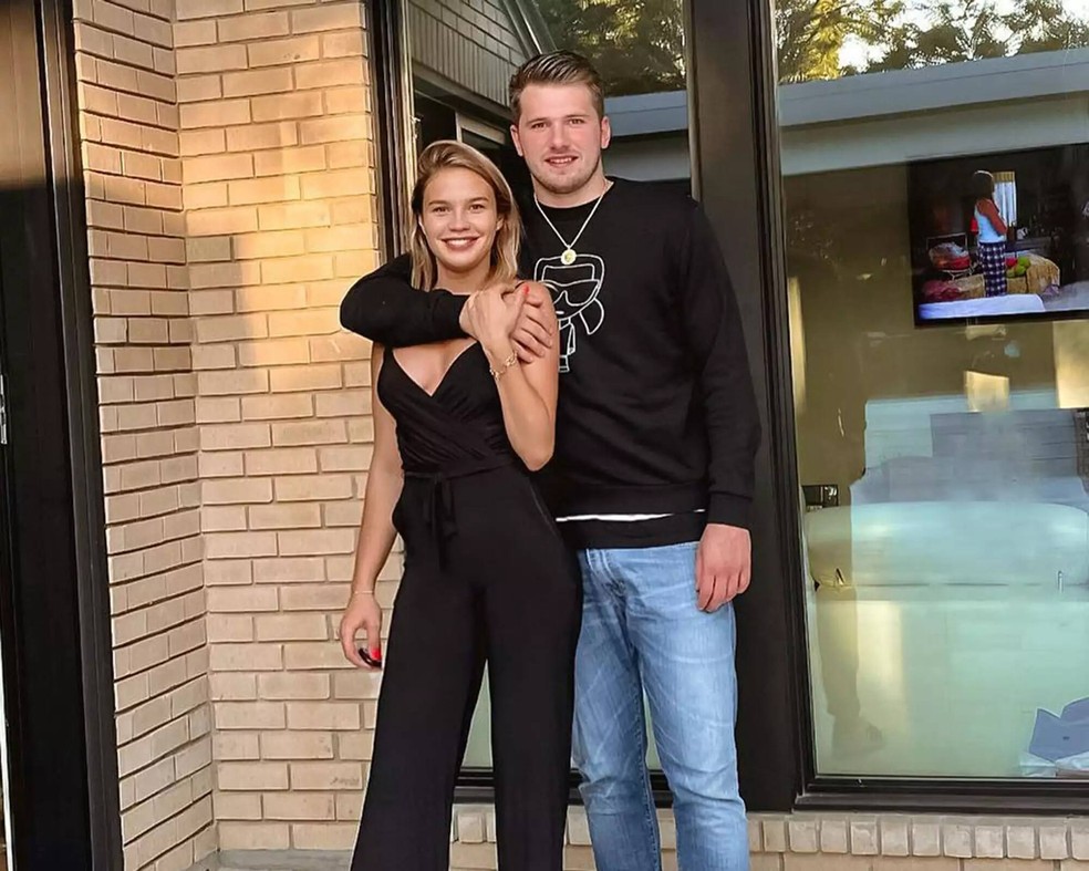 Doncic e Anamaria Goltes — Foto: Reprodução/Instagram