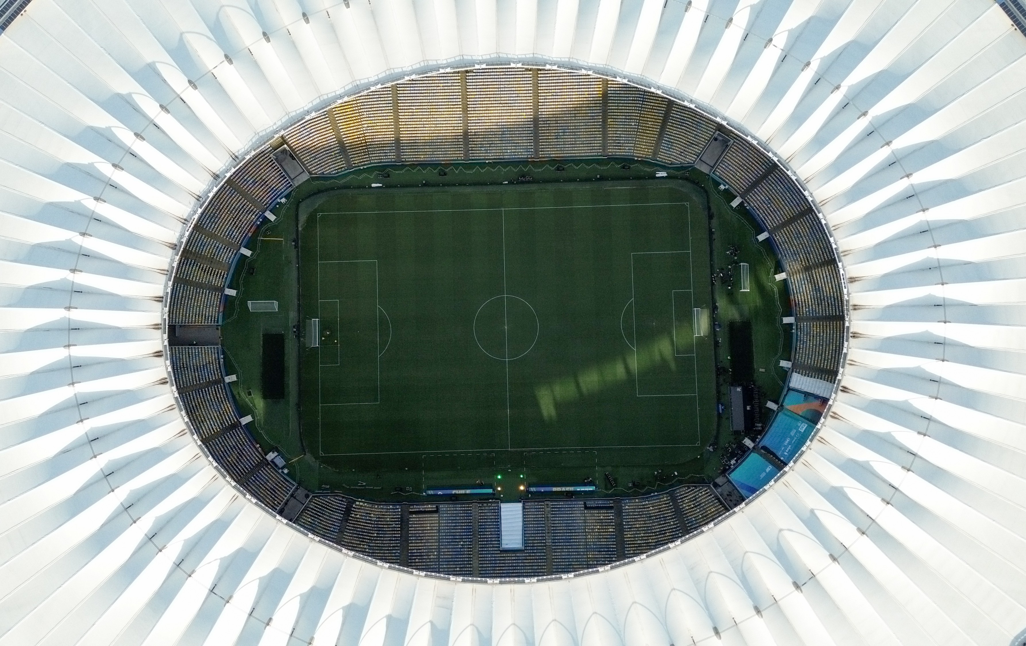 Um briga pelo G4, o outro busca resposta: o que está por trás de Fluminense x Coritiba