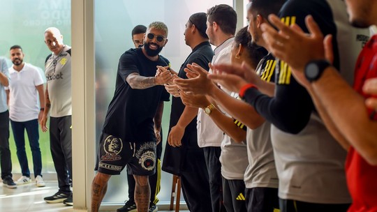 Apto a jogar 30 minutos, Gabigol recebeu visita de Tite e teve supervisão do Flamengo - Foto: (Marcelo Cortes /CRF)