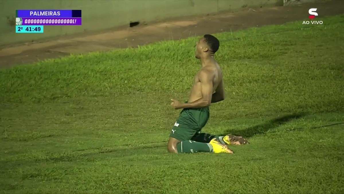 Palmeiras lucra R$ 10 milhões em venda de promessa da base e mantém percentual.