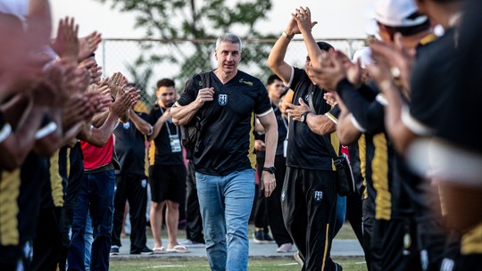 Daronco sai do Chile e encara 15h de barco para ser recebido como popstar no coração da Amazônia - Foto: (Laiza Balieiro/FAF)