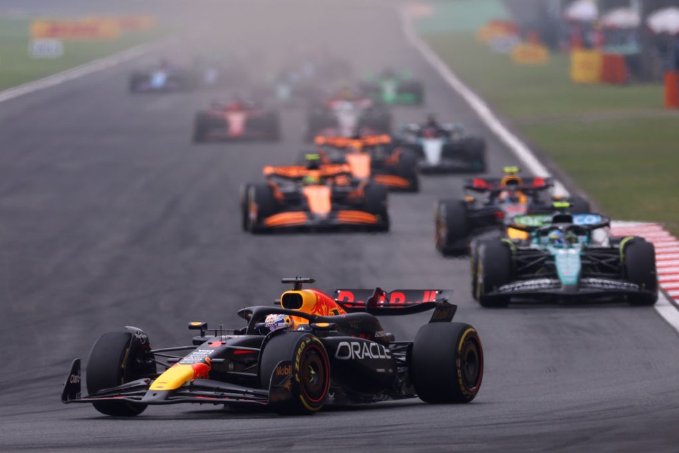 Largada do GP da China de F1 2024 — Foto: Lars Baron/Getty Images