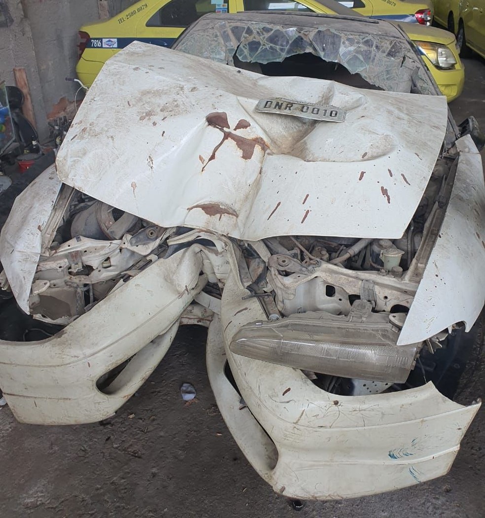 Carro de Dener no acidente que matou ex-jogador em 1994 — Foto: Raphael Zarko