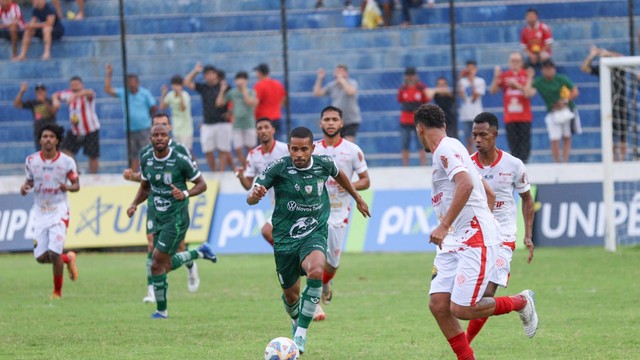 Sousa vence Esporte de Patos e mant�m 100% no Paraibano.