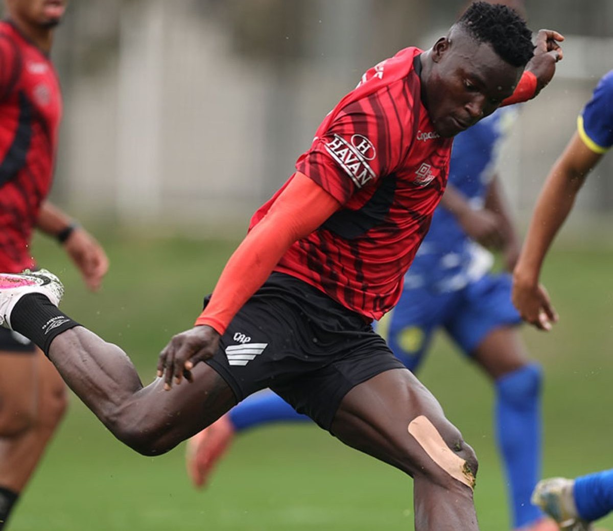 Athletico vence Andraus em jogo-treino e testa 24 jogadores; veja como foi