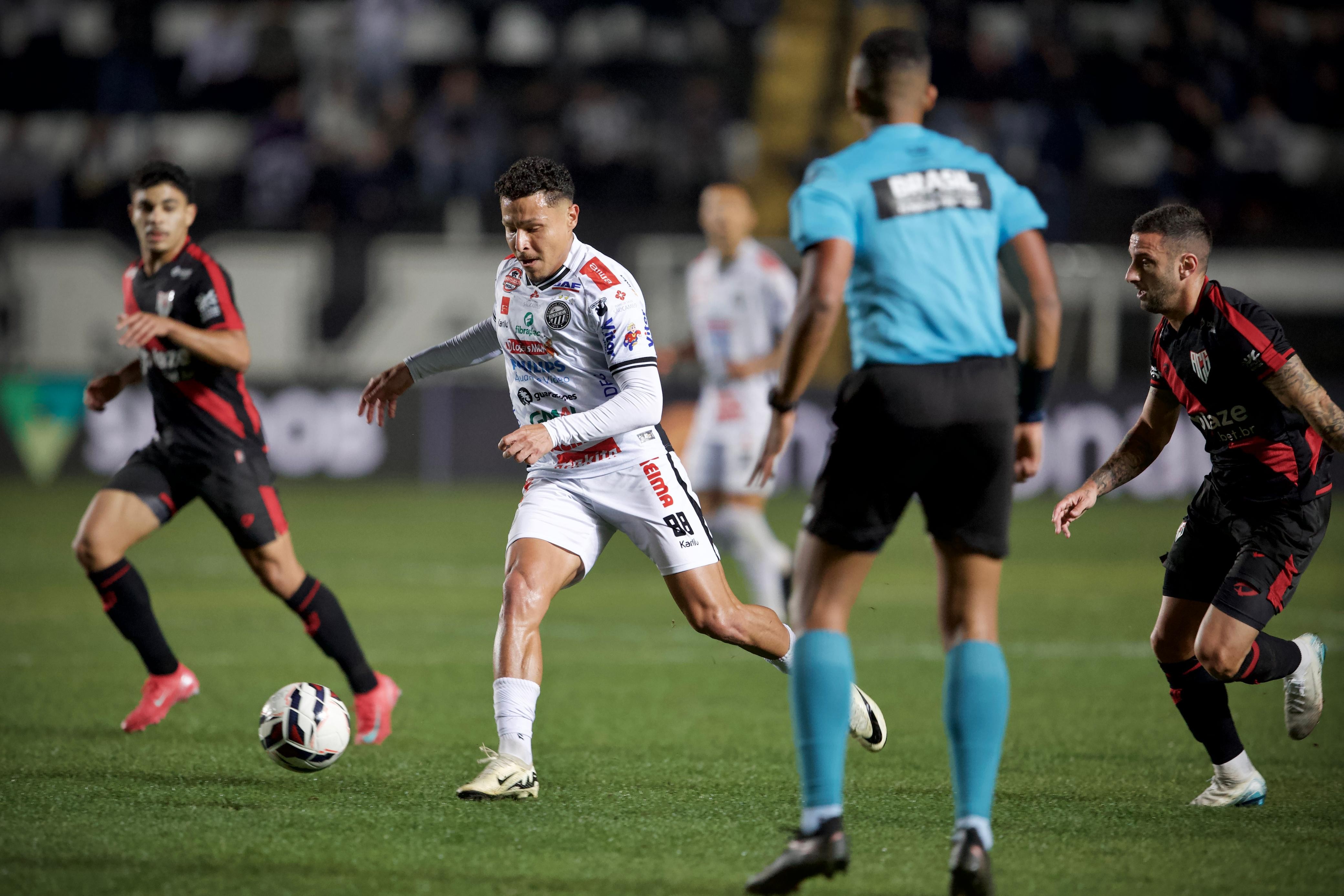 Operário x Atlético-GO: CBF divulga análise dos lances com VAR | Ge