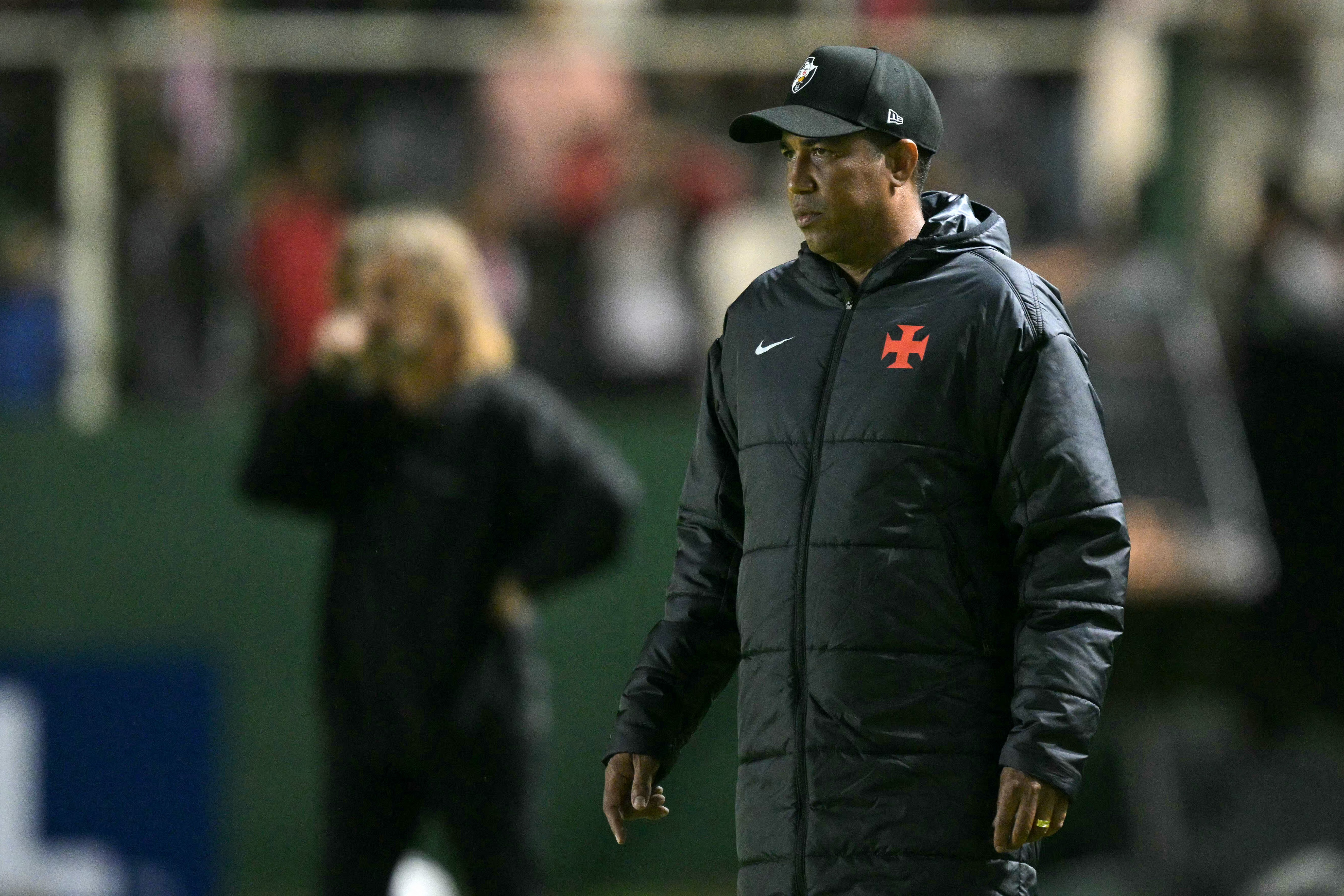 Atleta do Barracas diz que estranhou ausência de Renato contra o Vasco: 