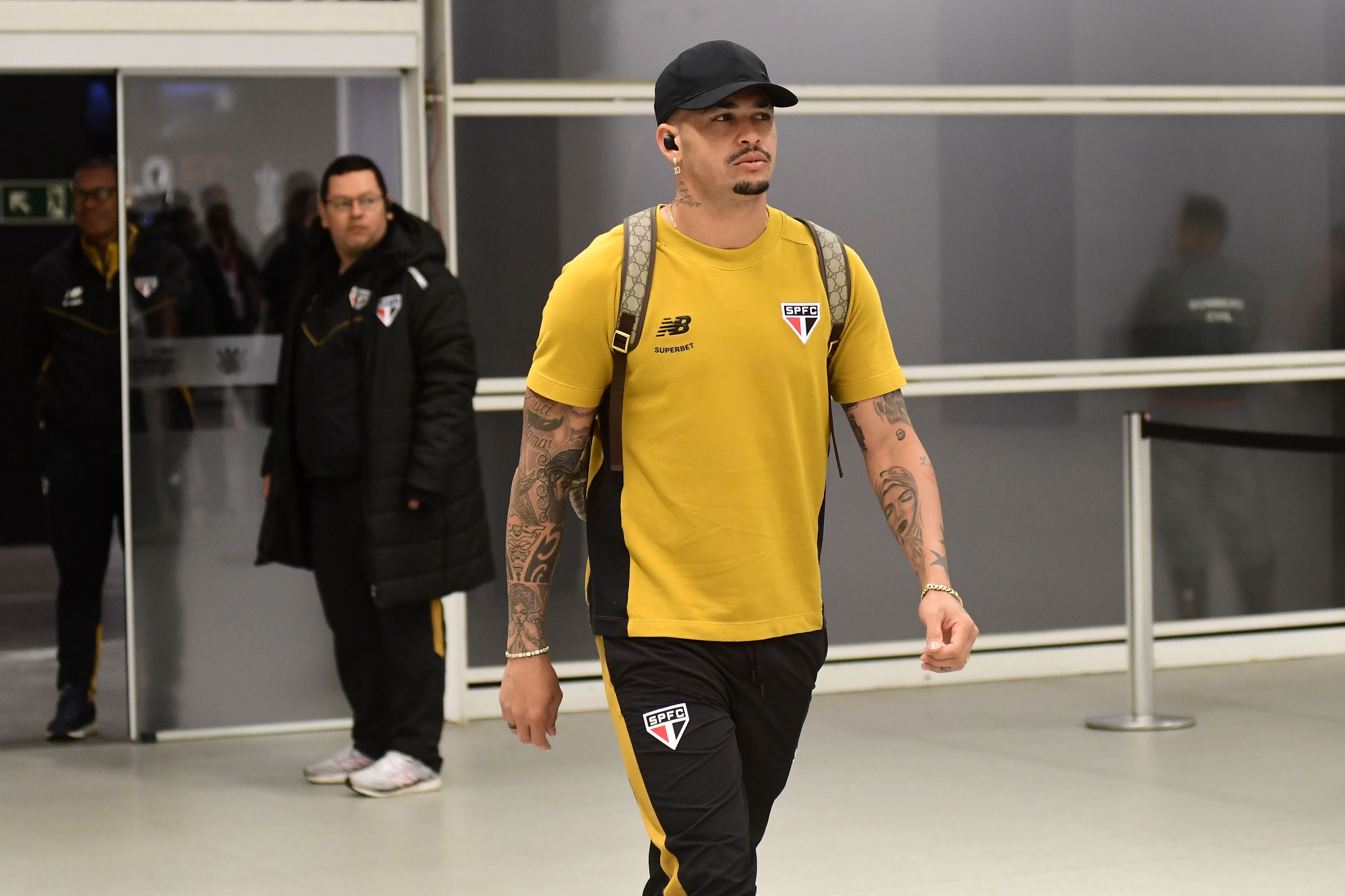 "Tem que ser um pouco mais malandro": Luciano cobra elenco do São Paulo, mas confia em título