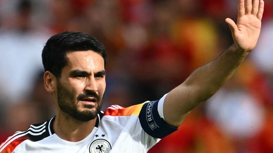 Gündogan anuncia aposentadoria da Alemanha e negocia retorno ao City