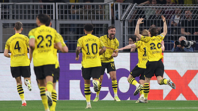Füllkrug comemora seu gol em Borussia Dortmund x PSG