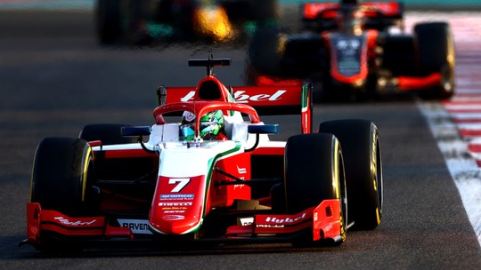 Vesti passa Fittipaldi no fim e vence sprint da F2jogos de apostas de diamanteAbu Dhabi