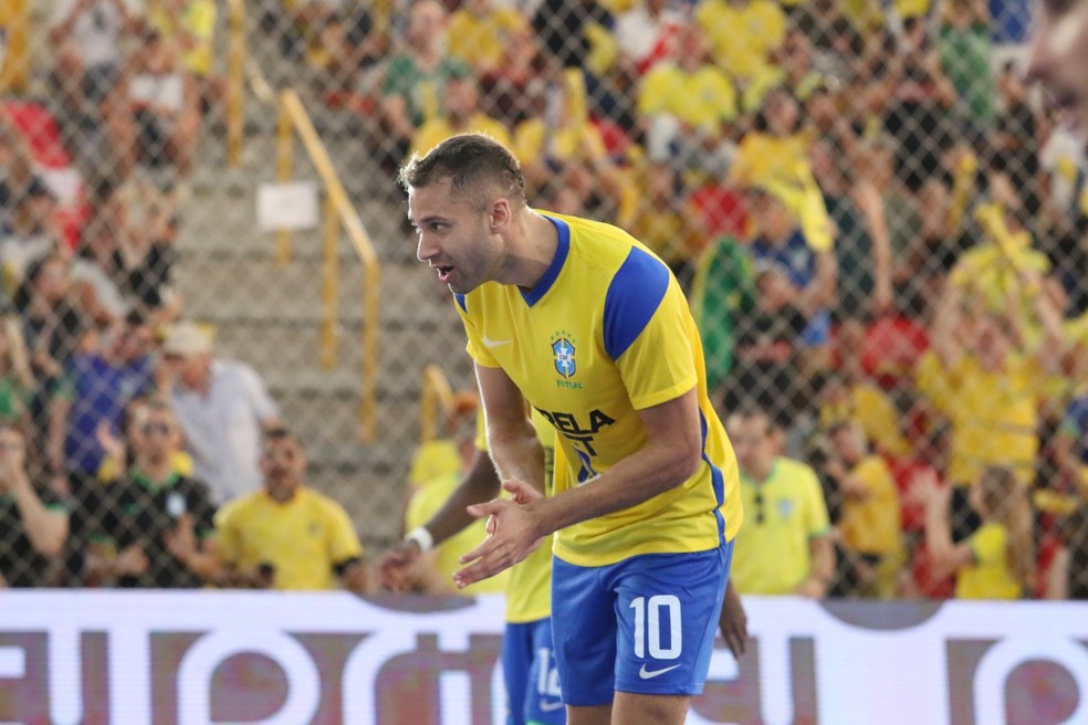 Pito foi o protagonista do Brasil na final da Copa das Nações de futsal — Foto: Danilo Camargo