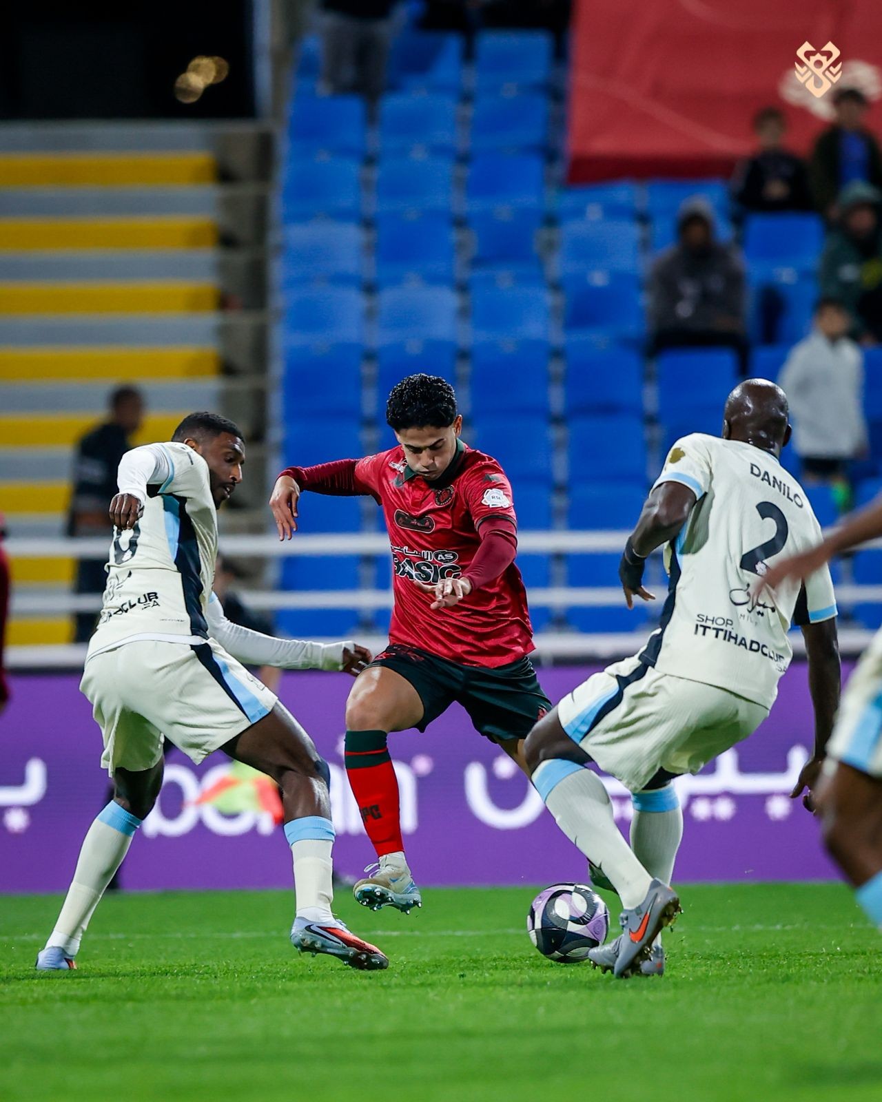 Cria do Grêmio vai encarar Benzema na Arábia Saudita; saiba mais  | Ge