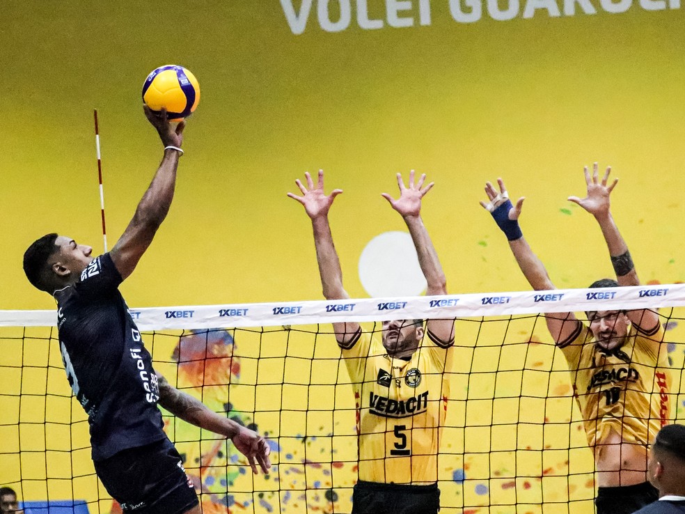 Em decisão no tie-break, Vôlei Guarulhos perde para Suzano na estreia da  Superliga - GRU Diário