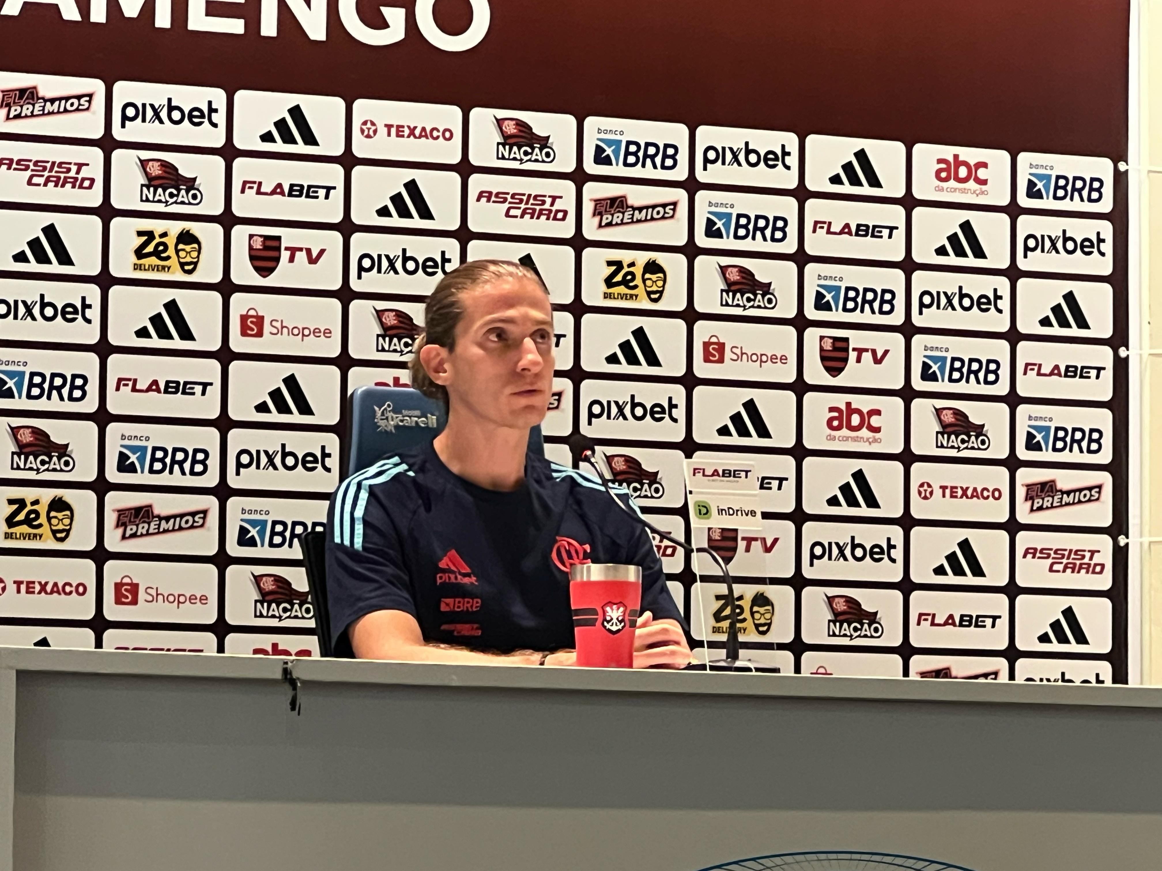 Filipe Luís destaca consistência defensiva do Flamengo em vitória expressiva