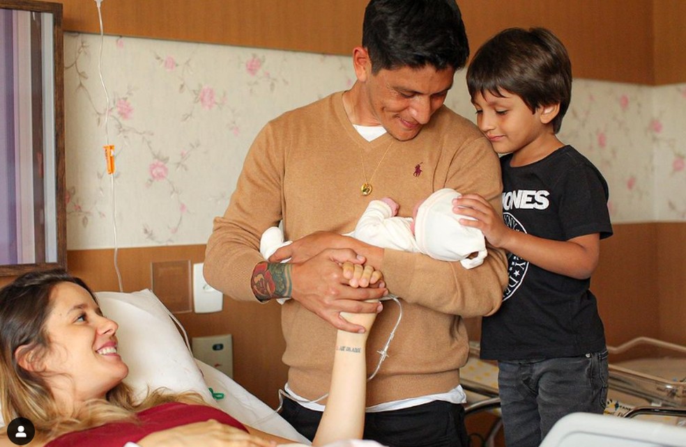 Cano e Antonella com Lionella &mdash; Foto: Reprodu&ccedil;&atilde;o