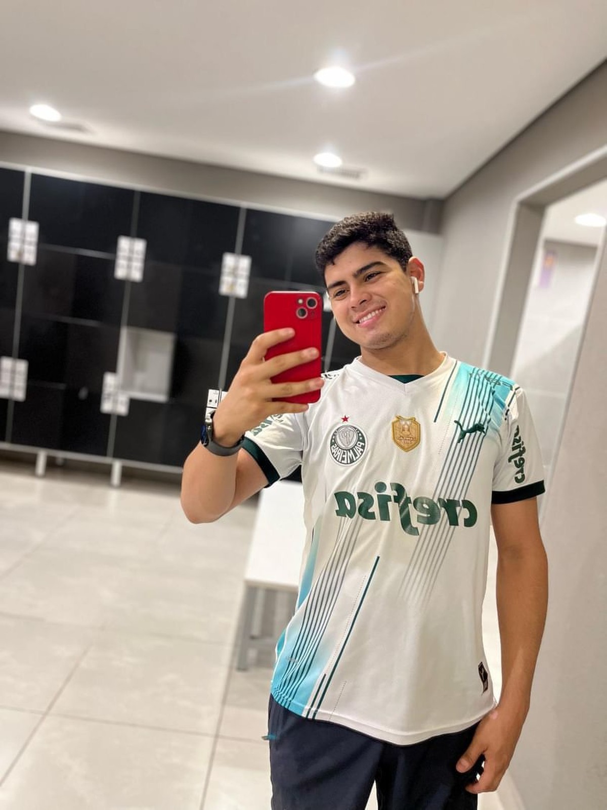Família de jovem morto por linha com cerol no Acre sonha com homenagem do Palmeiras