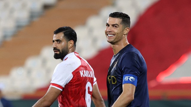 Al Ittihad vence Al Quwa Al Jawiya com gol no fim e assume liderança do  grupo na Liga dos Campeões da Ásia