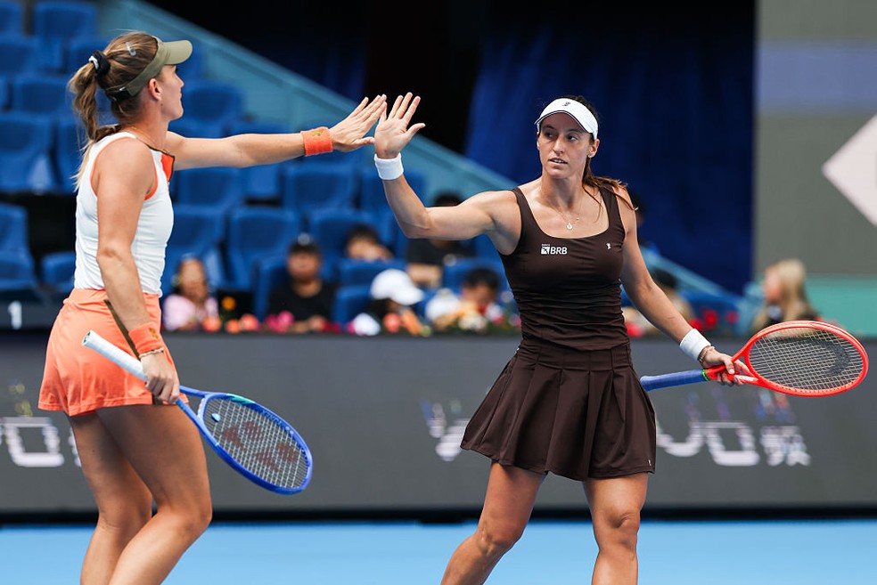 Luisa Stefani está na semi em Ningbo — Foto: China Open Official 2025/VCG via Getty Images