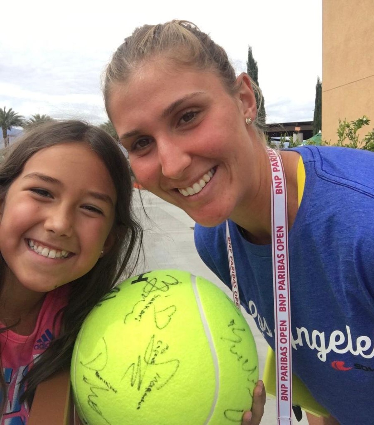Jovem tenista vê sucesso de Bia Haddad em Roland Garros como motivação