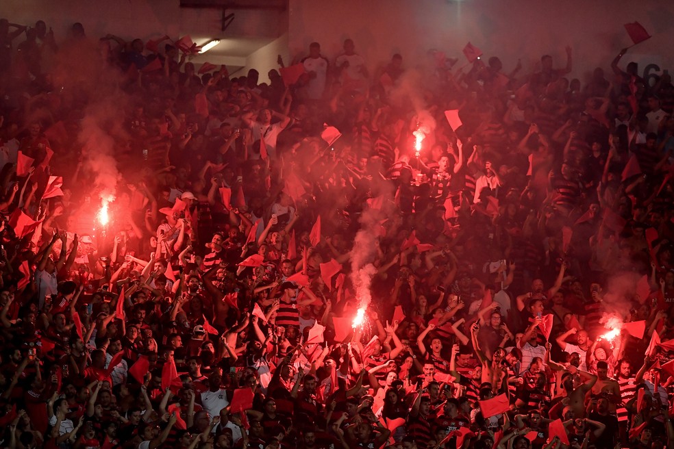 Torcida do Flamengo quebrou o próprio recorde de público na Libertadores 2025 — Foto: Thiago Ribeiro/AGIF
