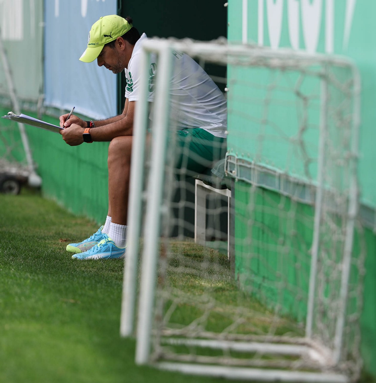 Palmeiras se prepara para duelo crucial contra o Vitória com retorno de duas peças-chave