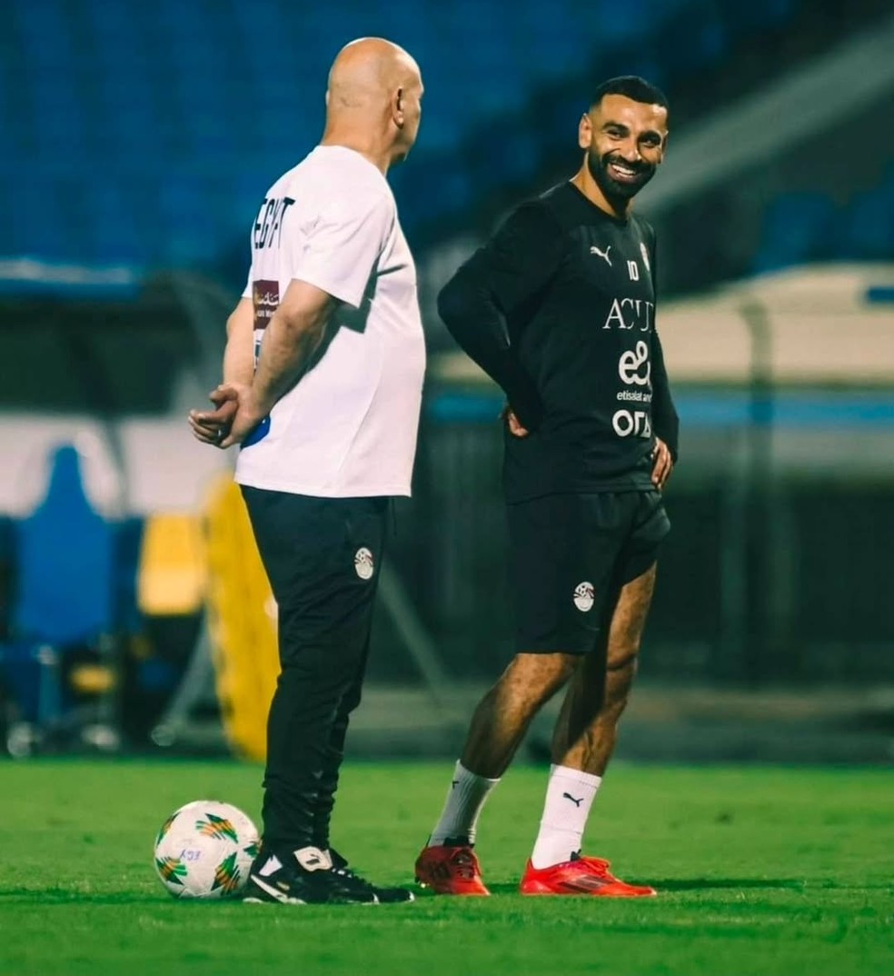 Hossam Hassan e Mo Salah juntos