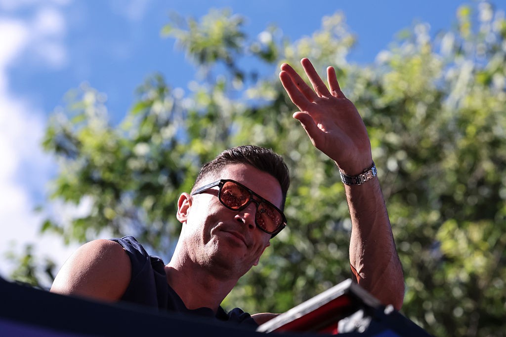 Lewandowski anuncia saída do Barcelona: "Sensação de missão cumprida"