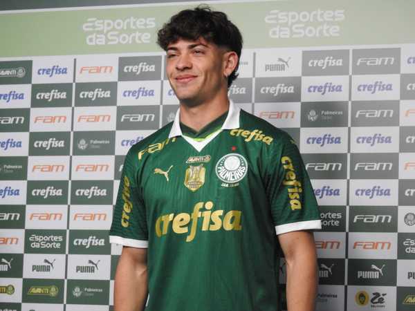 Giay explica escolha pelo Palmeiras em vez do Atlético de Madrid: crescimento prioritário.