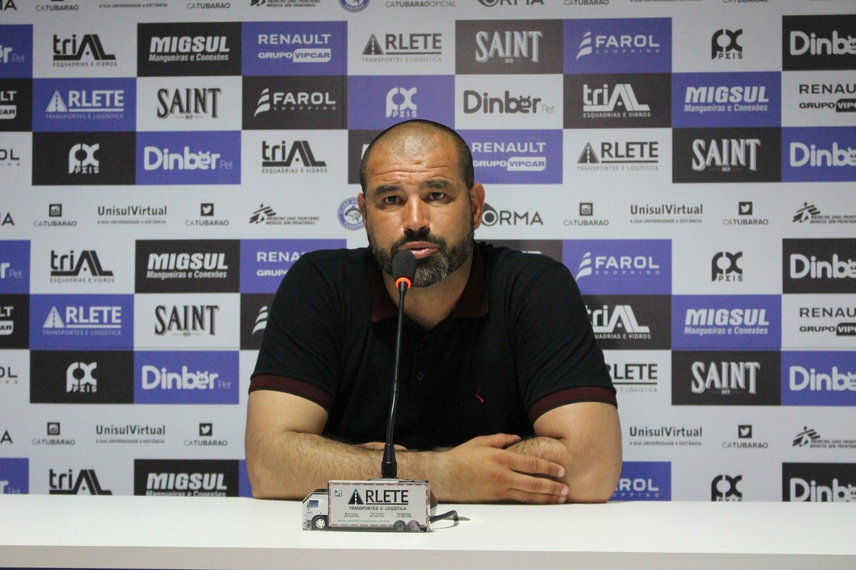 China Balbino destaca invencibilidade do Tubarão e foca em jogo contra