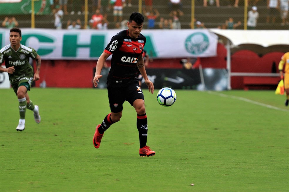 Walter Bou atuou pelo Vitória em 2018 — Foto: Maurícia da Mata/EC Vitória/Divulgação