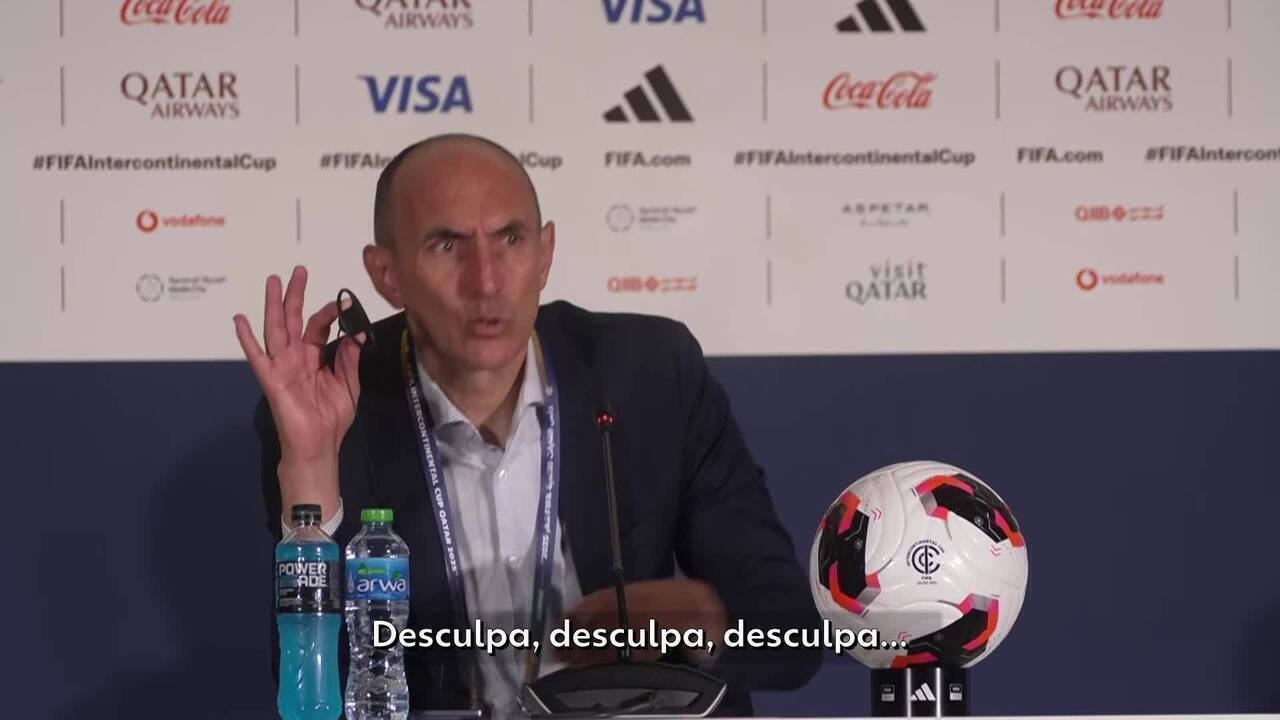 Após derrota para o Flamengo, técnico do Pyramids contesta críticas e dispara: Não sabem nada de futebol