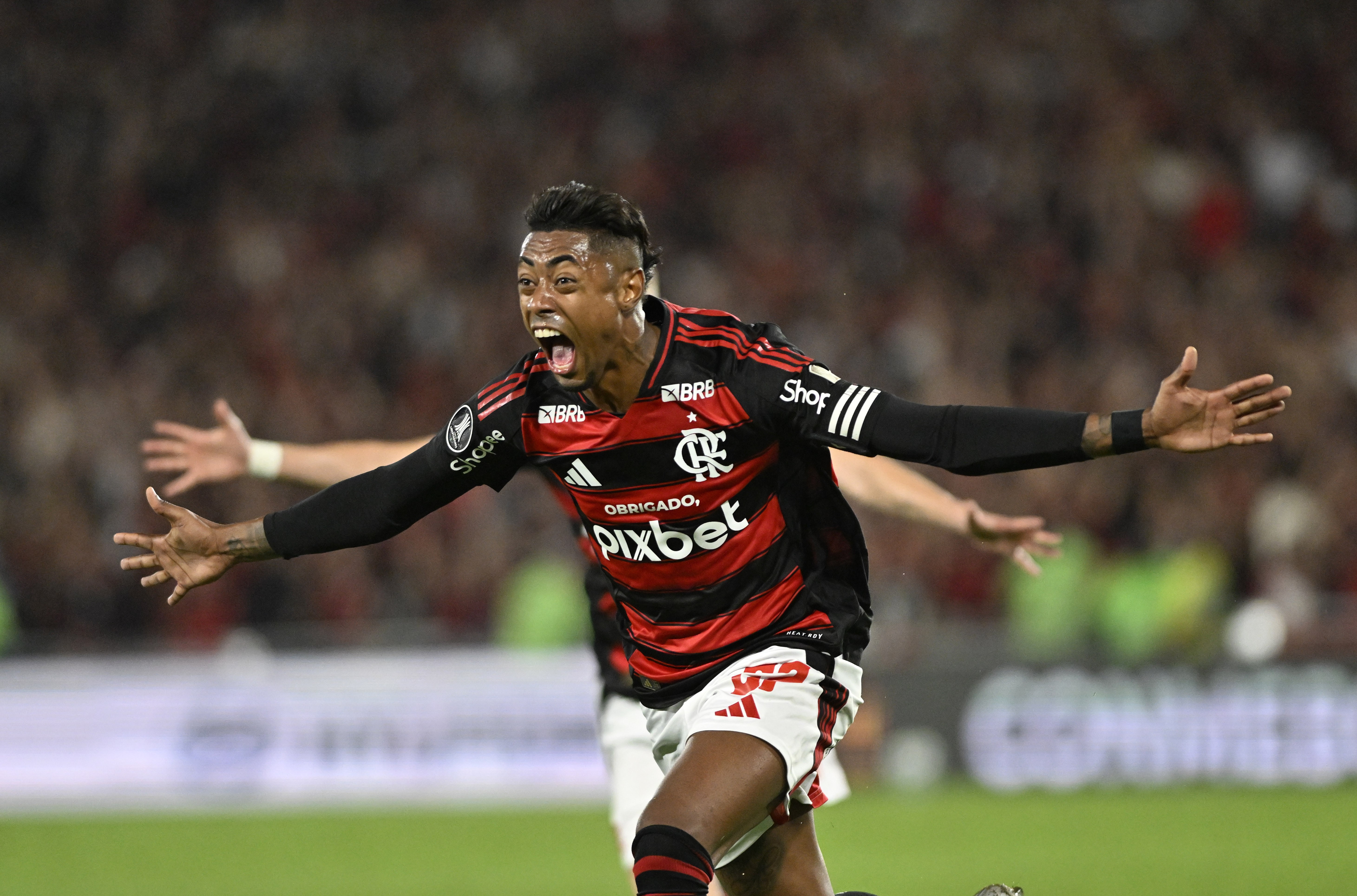 Destaque das Atuações do Flamengo Contra o Inter: Notas de Ortiz, Jorginho e Bruno Henrique.
