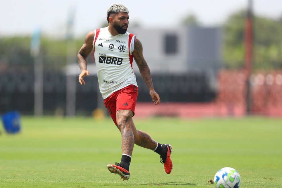 Gabigol em ação em treino do Flamengo — Foto: Gilvan de Souza / CRF