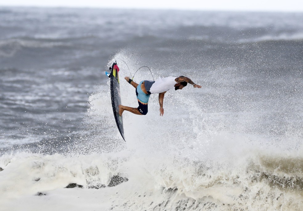 Novos esportes em Tóquio: 16 brasileiros competem no surfe e no skate