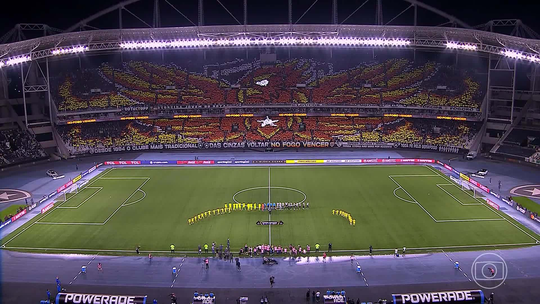 ▶️Torcida do Botafogo inova e faz mosaico "dupla face" contra o Palmeiras; assista - Programa: Conmebol Libertadores 