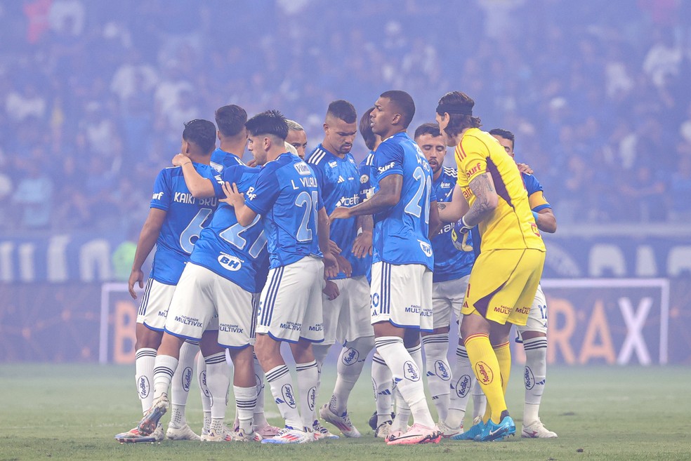 Elenco do Cruzeiro não tem jogadores com contrato assinado antes da SAF — Foto: Gilson Lobo/AGIF