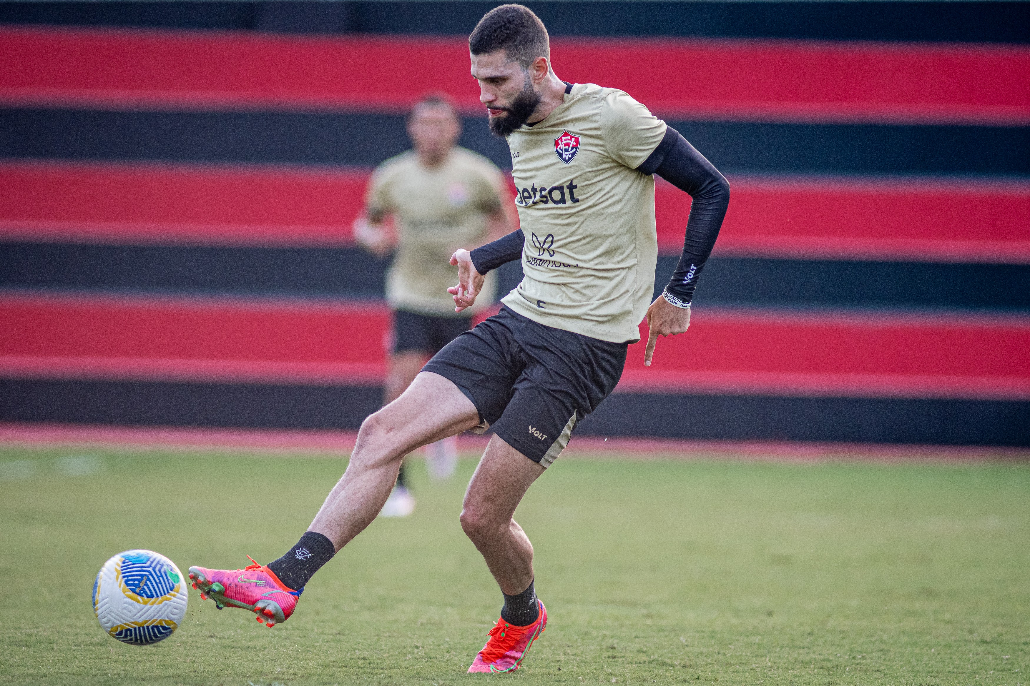 Vitória fica sem Wagner Leonardo para jogo contra o Fluminense | Ge