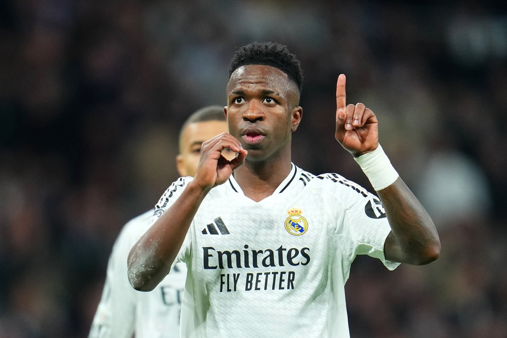 Sauditas prometem pagar R$ 2 bilhões para tirar Vini Jr do Real Madrid