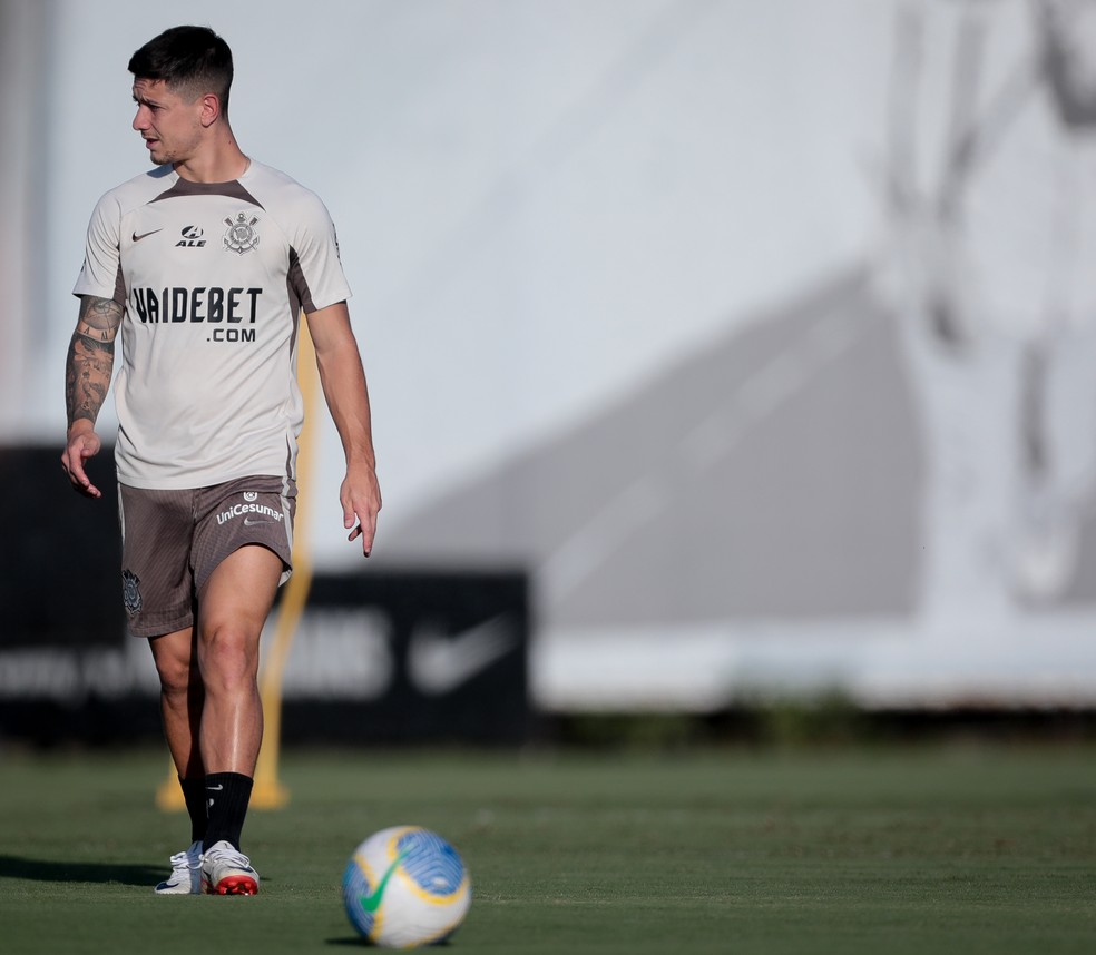 Garro volta de suspensão e reforça o Corinthians diante do Fortaleza — Foto: Rodrigo Coca/Ag. Corinthians